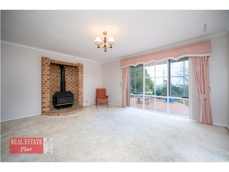 24 Ward Avenue, Greenmount WA 6056