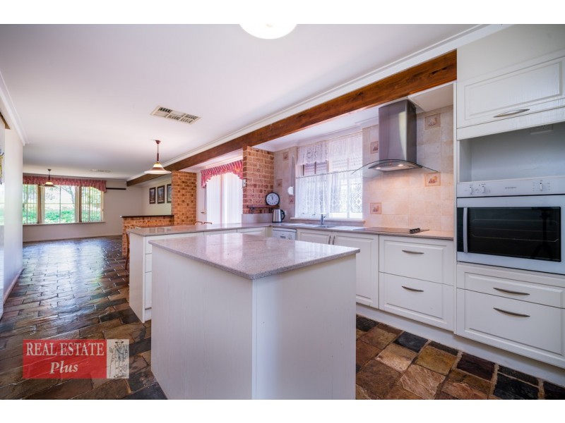 24 Ward Avenue, Greenmount WA 6056