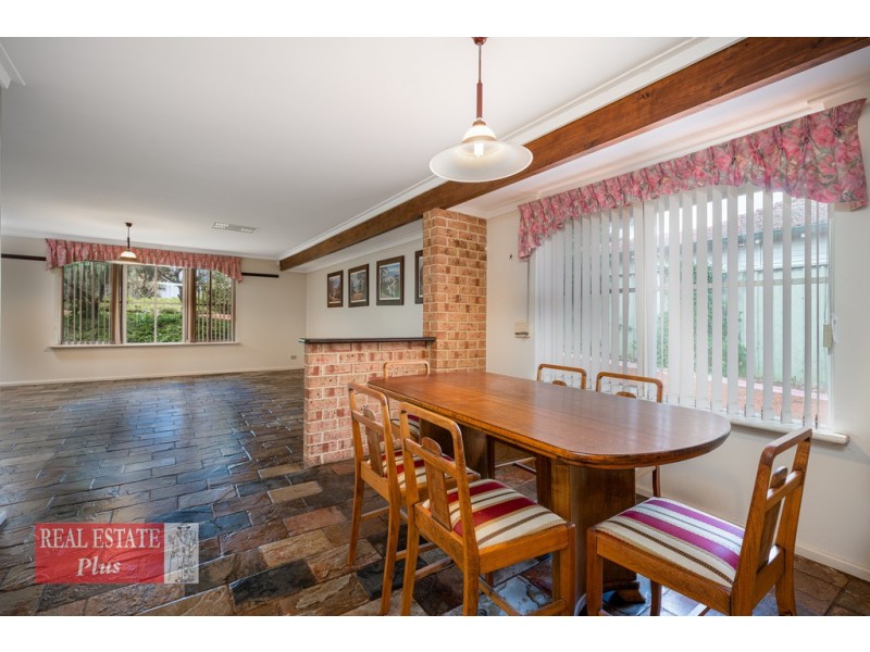 24 Ward Avenue, Greenmount WA 6056