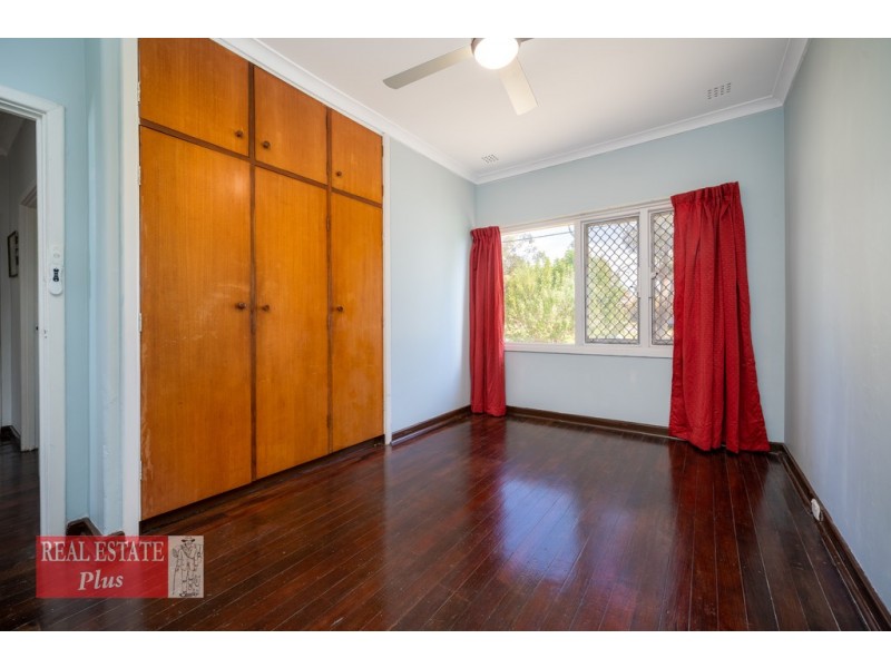 21 Mudalla Way, Koongamia WA 6056