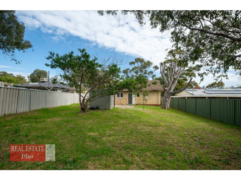 21 Mudalla Way, Koongamia WA 6056