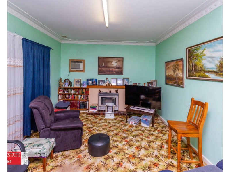 16 Wellaton Street, Midvale WA 6056