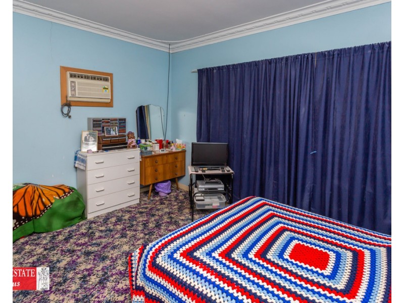 16 Wellaton Street, Midvale WA 6056