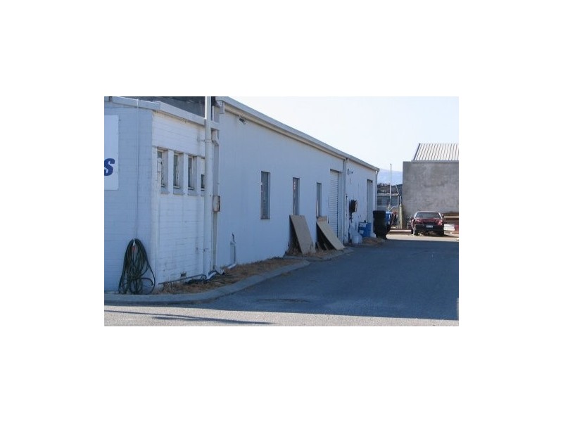 Unit 2, 4 Gary Road, Maddington WA 6109