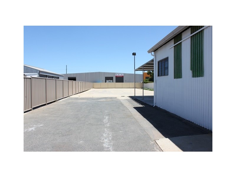 17 Loton Avenue, Midland WA 6056