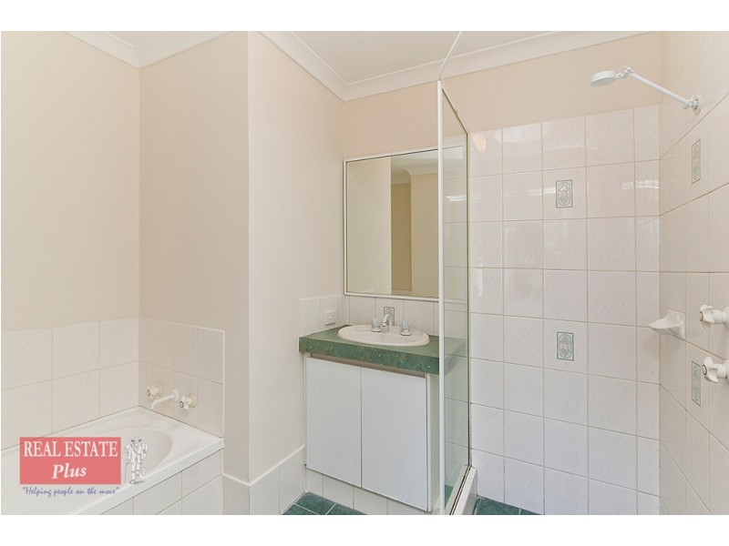 3/32 Holmesdale Road, Woodbridge WA 6056