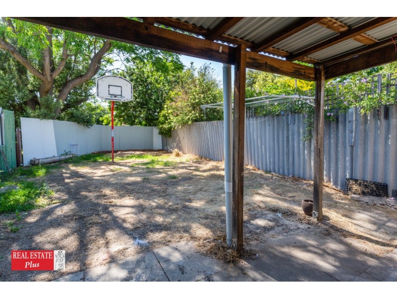 12 Ewart Street, Midvale WA 6056