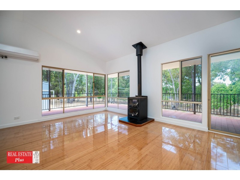 172 Falls Heights, Gidgegannup WA 6083