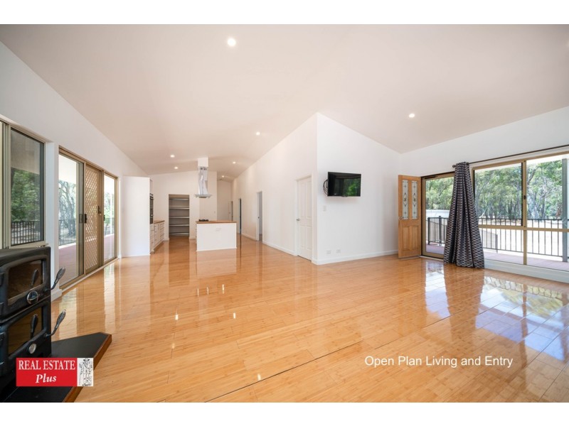 172 Falls Heights, Gidgegannup WA 6083