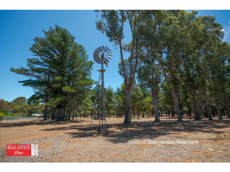 172 Falls Heights, Gidgegannup WA 6083