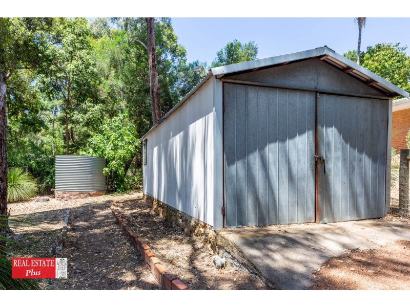 1 Henderson Road, Stoneville WA 6081