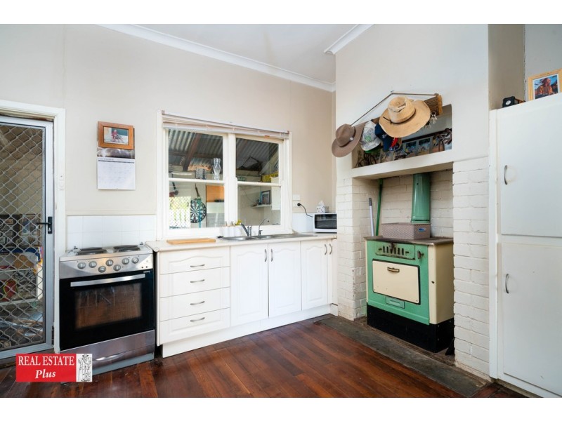 29 Weld Road, Swan View WA 6056
