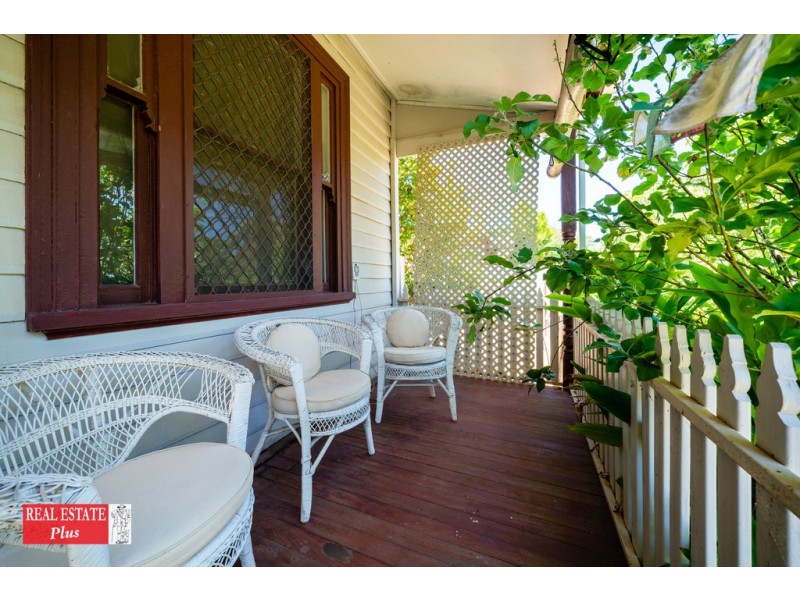 16 Croydon Street, Bellevue WA 6056