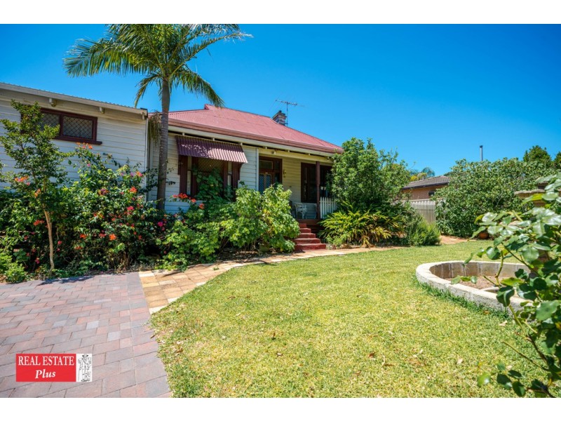 16 Croydon Street, Bellevue WA 6056