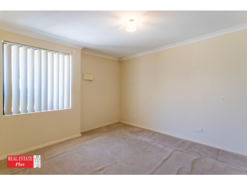 4/1 Sampson Close, Midland WA 6056