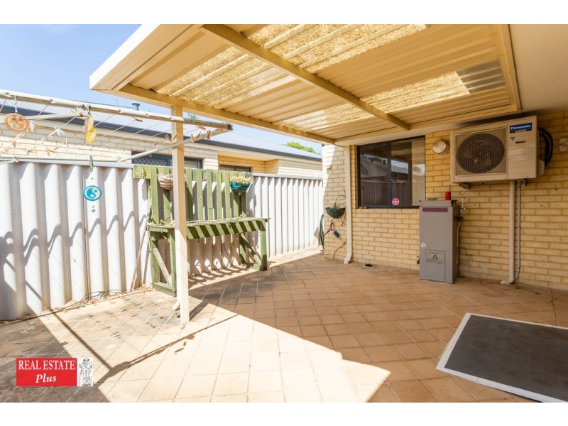 4/1 Sampson Close, Midland WA 6056