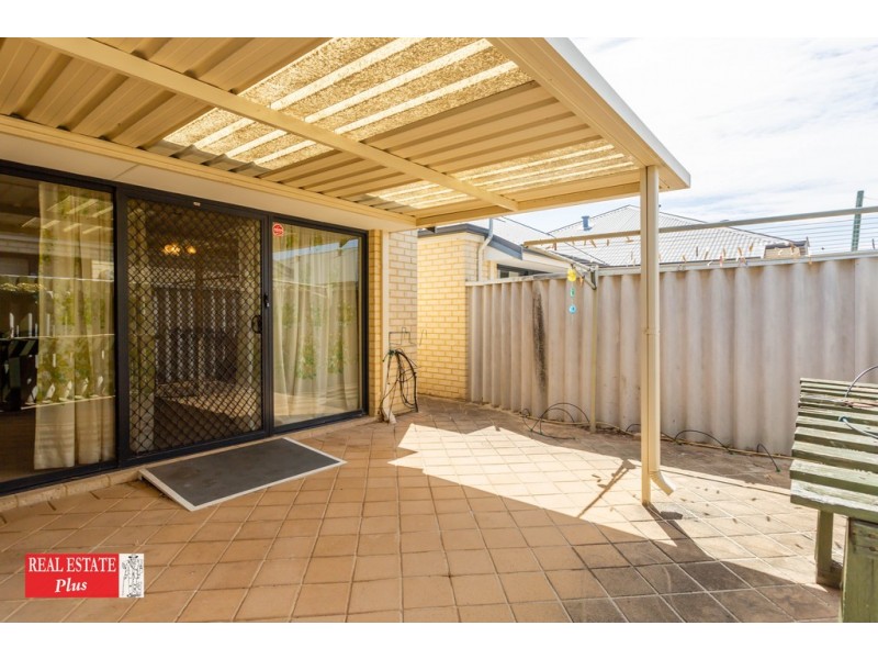 4/1 Sampson Close, Midland WA 6056