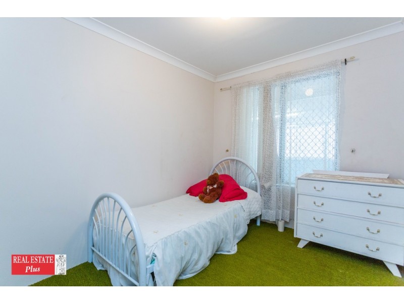 83 Myles Road, Swan View WA 6056