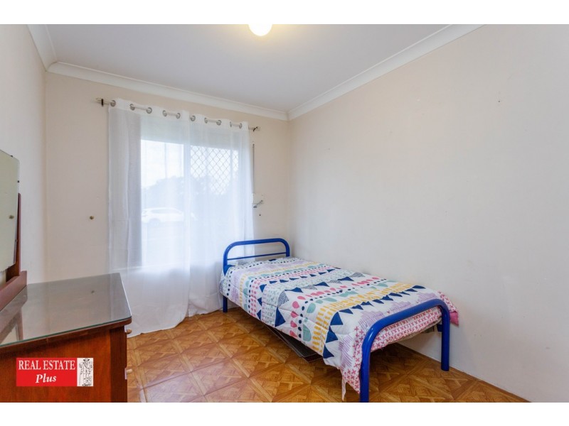 83 Myles Road, Swan View WA 6056