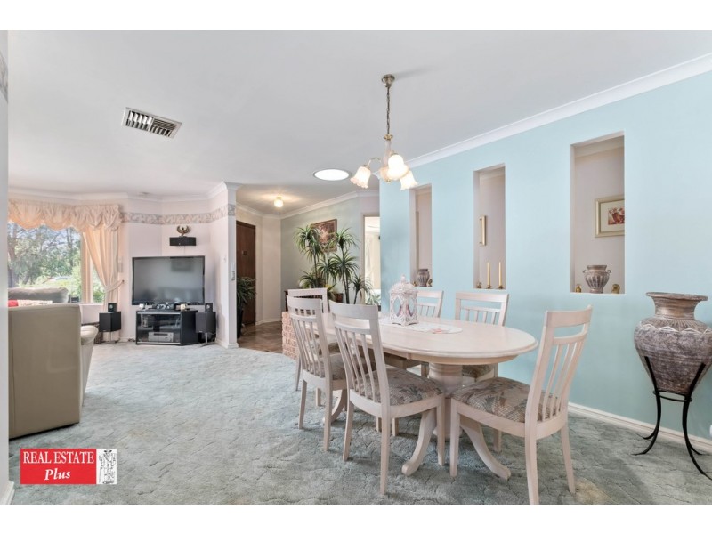 28 Damascus Drive, Greenmount WA 6056