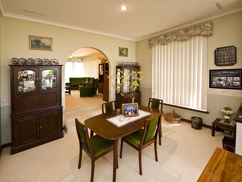 6 Boorabilla Way, Greenmount WA 6056