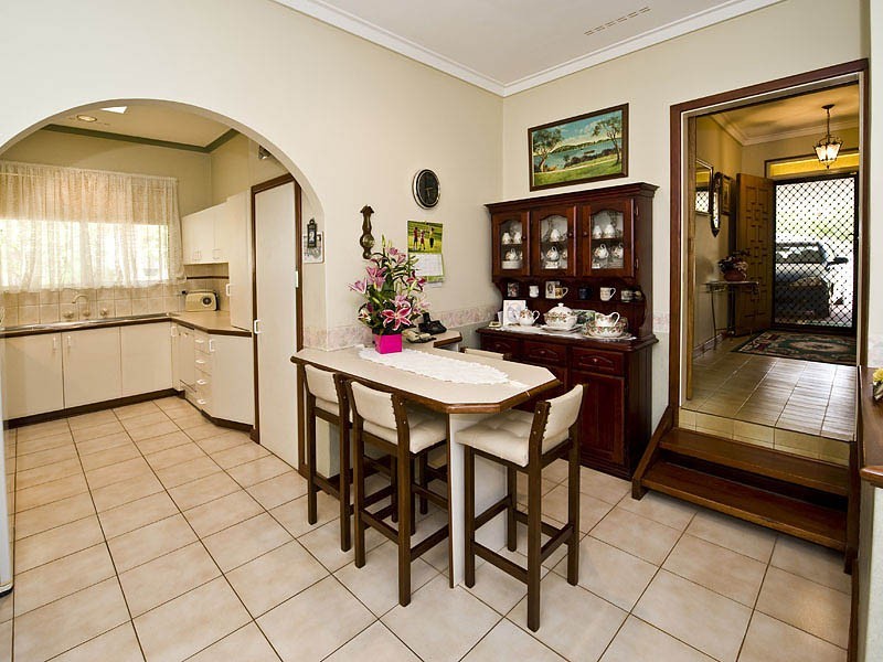 6 Boorabilla Way, Greenmount WA 6056