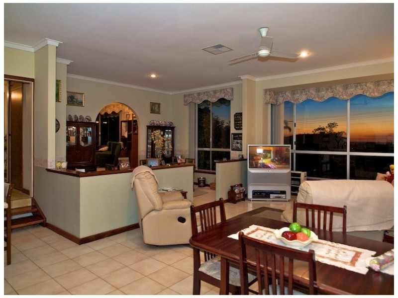 6 Boorabilla Way, Greenmount WA 6056