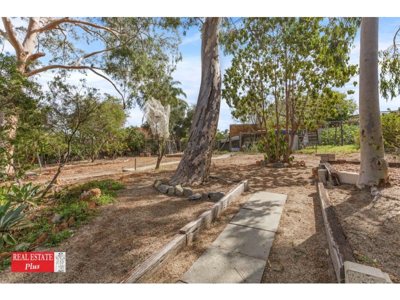 2 Glenwood Place, Helena Valley WA 6056