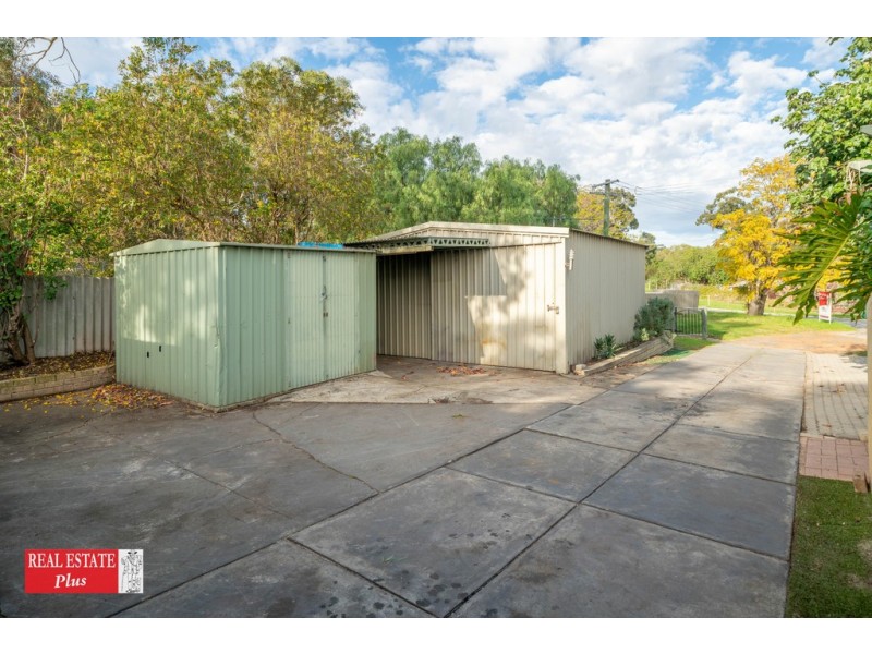 2 Glenwood Place, Helena Valley WA 6056