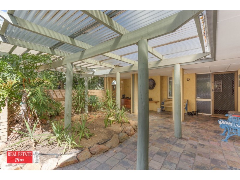 2 Glenwood Place, Helena Valley WA 6056