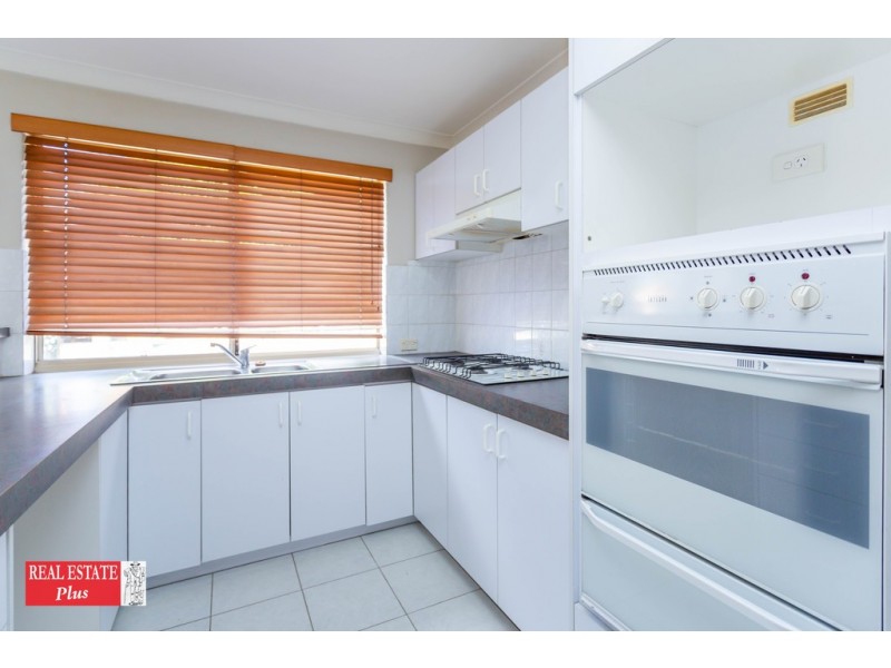 44 Lakefront Circle, The Vines WA 6069