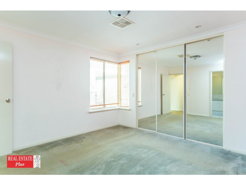 44 Lakefront Circle, The Vines WA 6069