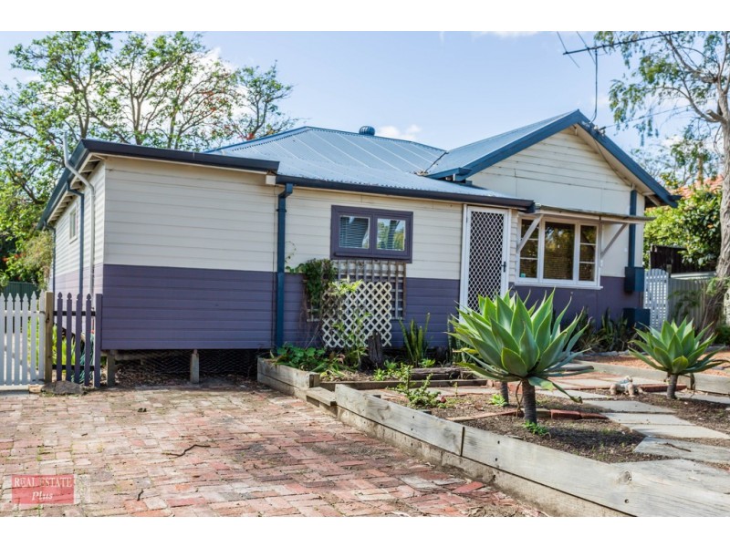 23 Jinda Road, Koongamia WA 6056