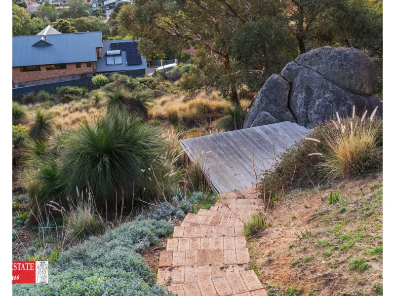 15 Narran Place, Swan View WA 6056