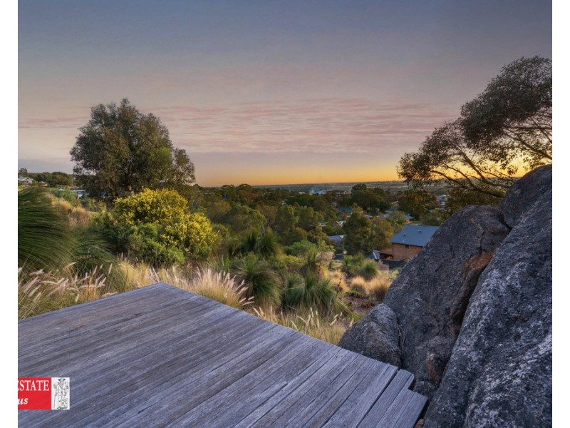 15 Narran Place, Swan View WA 6056
