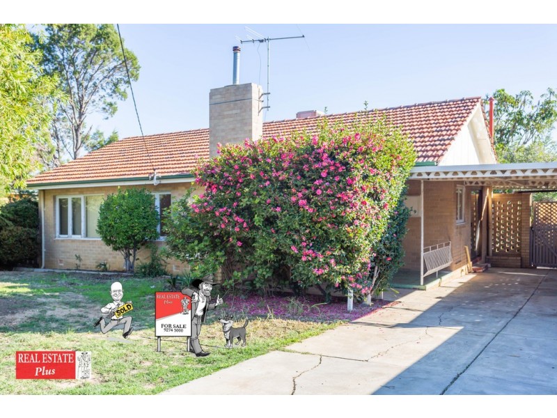 29 Clianthus Way, Koongamia WA 6056