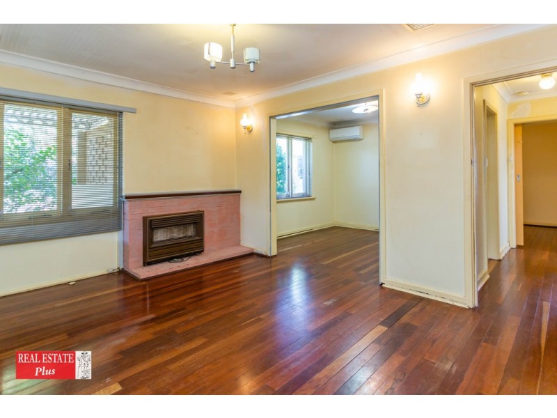 29 Clianthus Way, Koongamia WA 6056