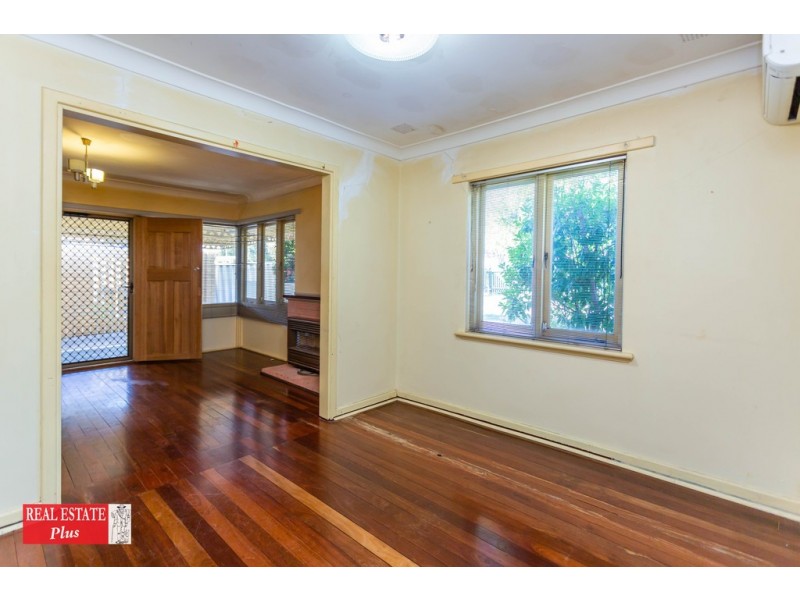 29 Clianthus Way, Koongamia WA 6056