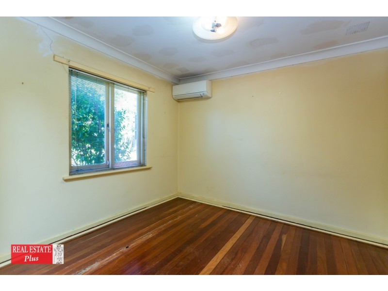 29 Clianthus Way, Koongamia WA 6056