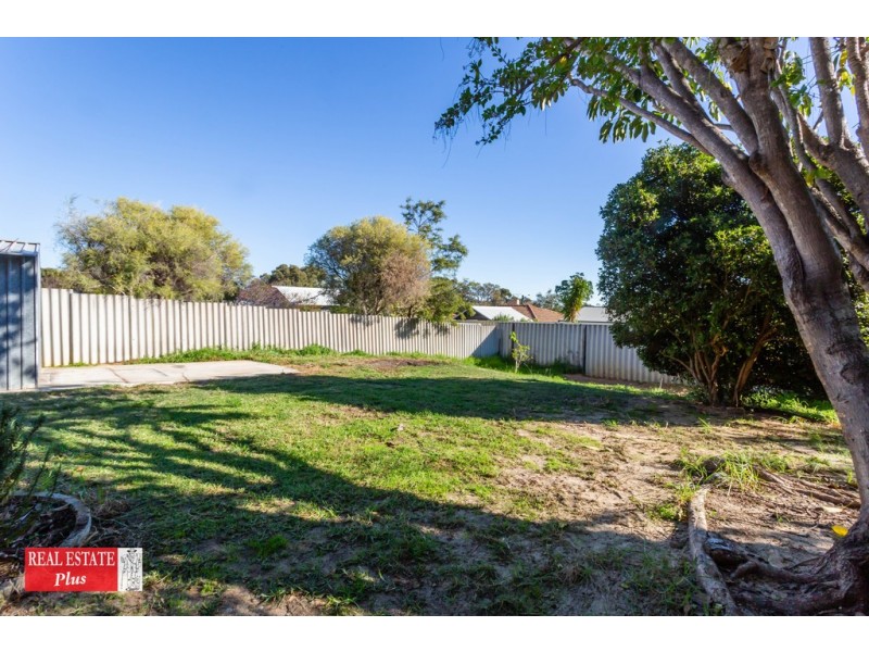 29 Clianthus Way, Koongamia WA 6056