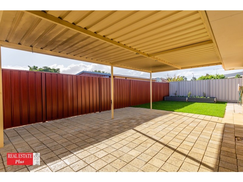 11 Amcer Rise, Stratton WA 6056