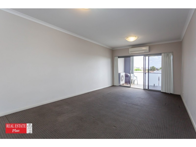 18/20 The Crescent, Midland WA 6056