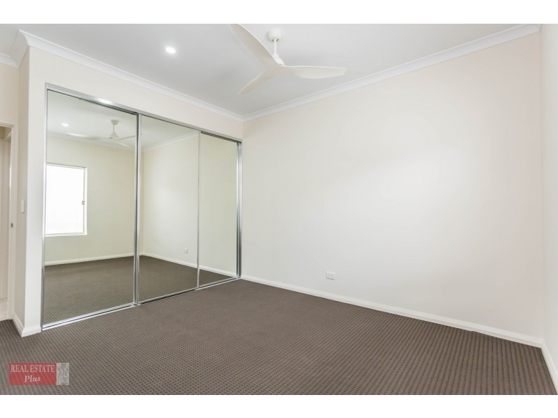 6/24 Aquaviva Circle, Viveash WA 6056