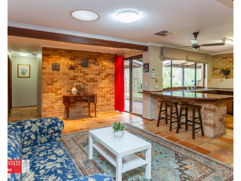 29 Hubert Street, Darlington WA 6070