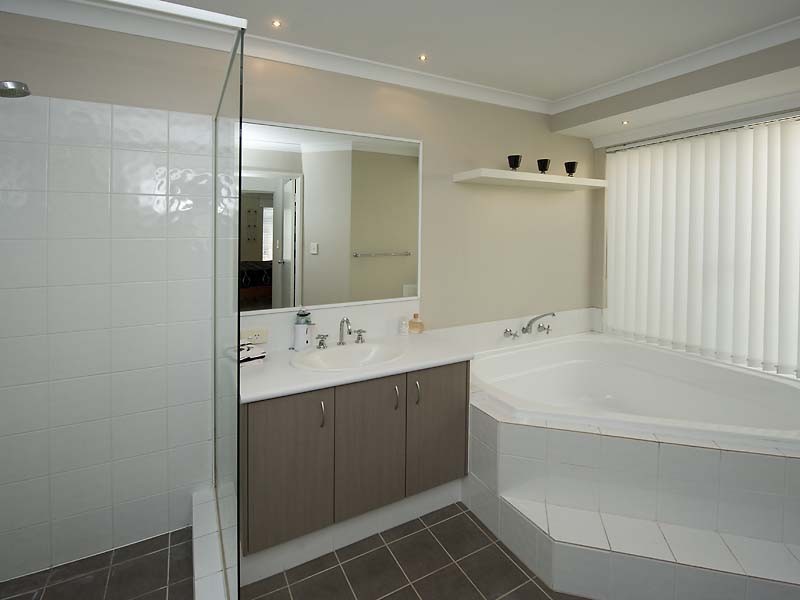 31 Teddington Loop, High Wycombe WA 6057