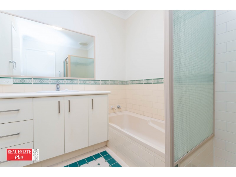 8/11 Elvire Street, Viveash WA 6056