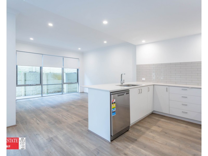 4/42 Walter Road East, Bassendean WA 6054