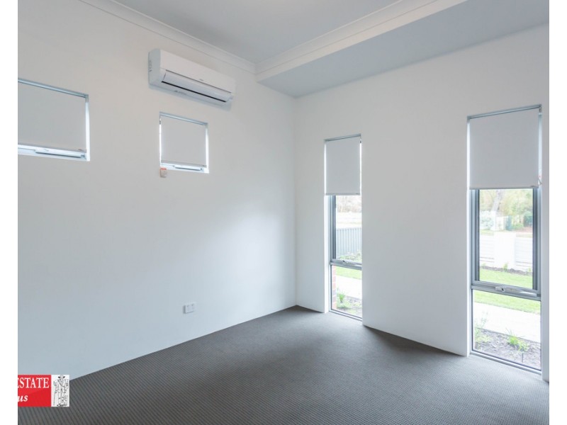 2/42 Walter Road East, Bassendean WA 6054