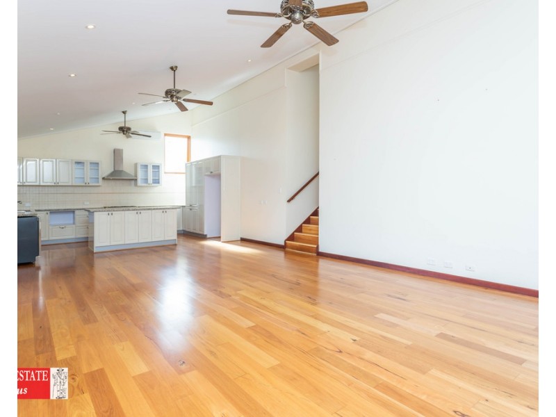 86 Swan View Road, Swan View WA 6056