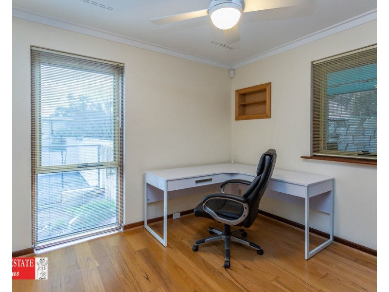 86 Swan View Road, Swan View WA 6056